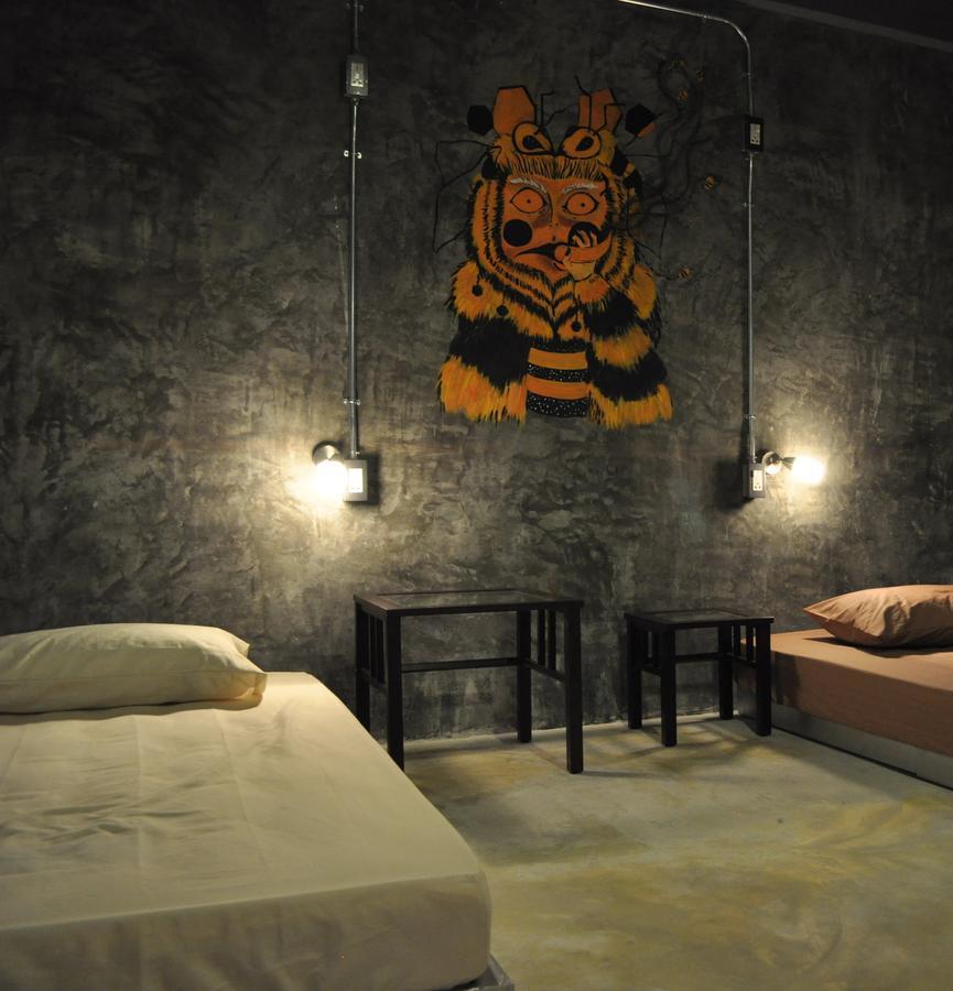 Nexchange Hostel Bangkok Exterior photo